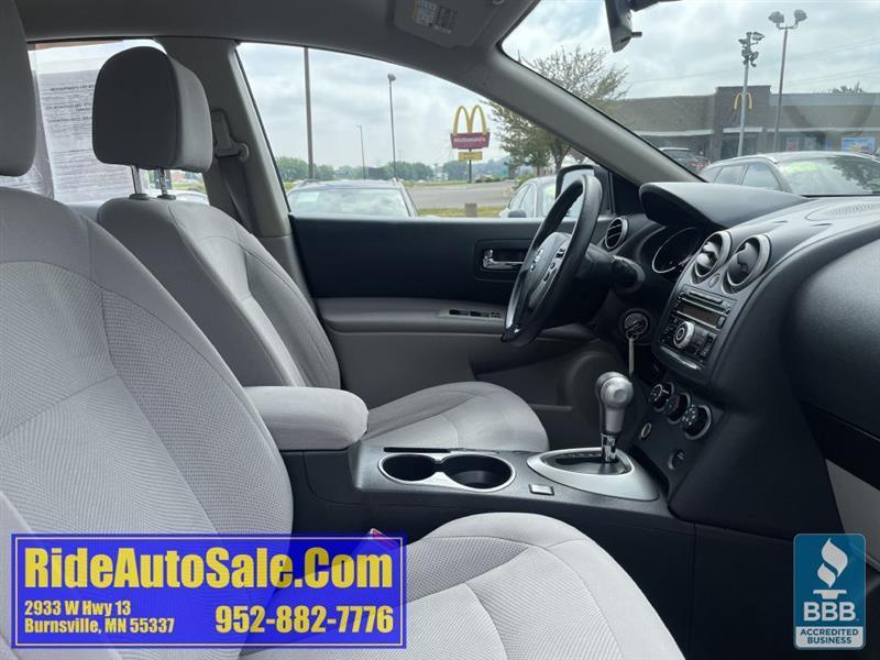 Nissan Rogue  2012