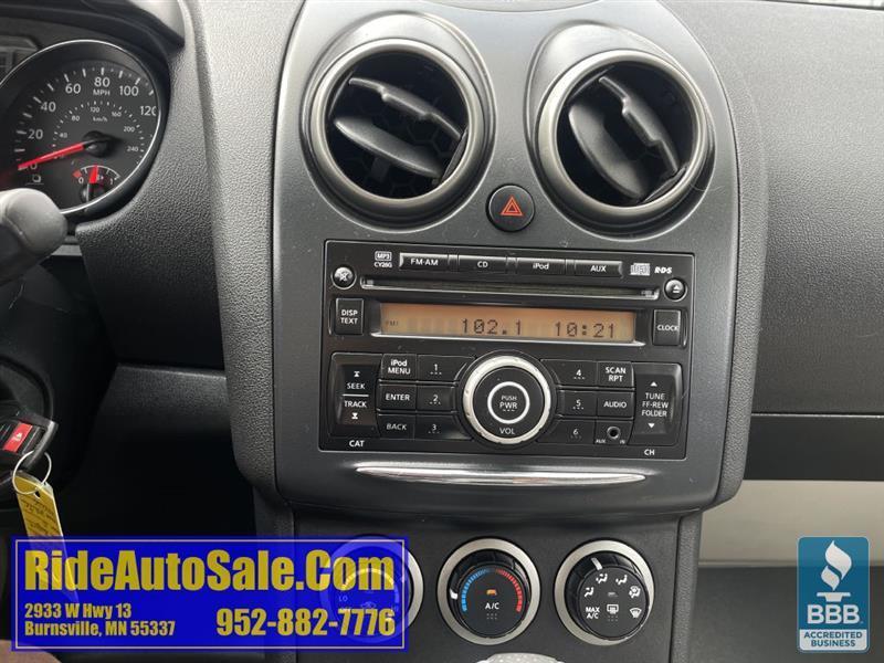 Nissan Rogue  2012