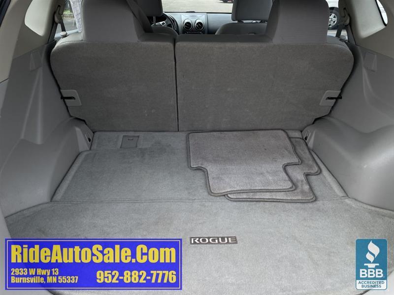 Nissan Rogue  2012