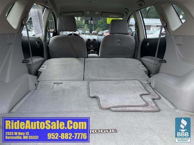 Nissan Rogue  2012