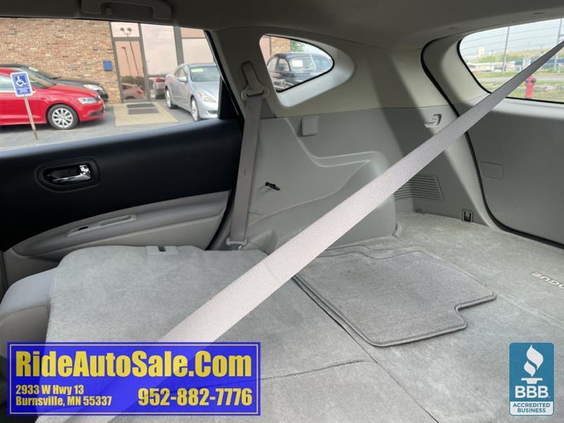 Nissan Rogue  2012