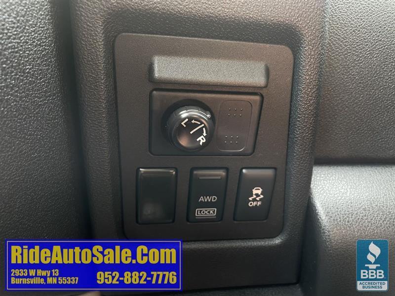 Nissan Rogue  2012