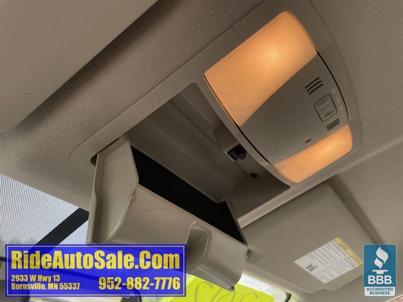 Nissan Rogue  2012