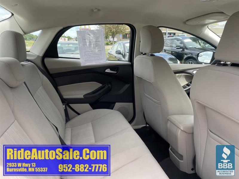 Ford Focus  2015