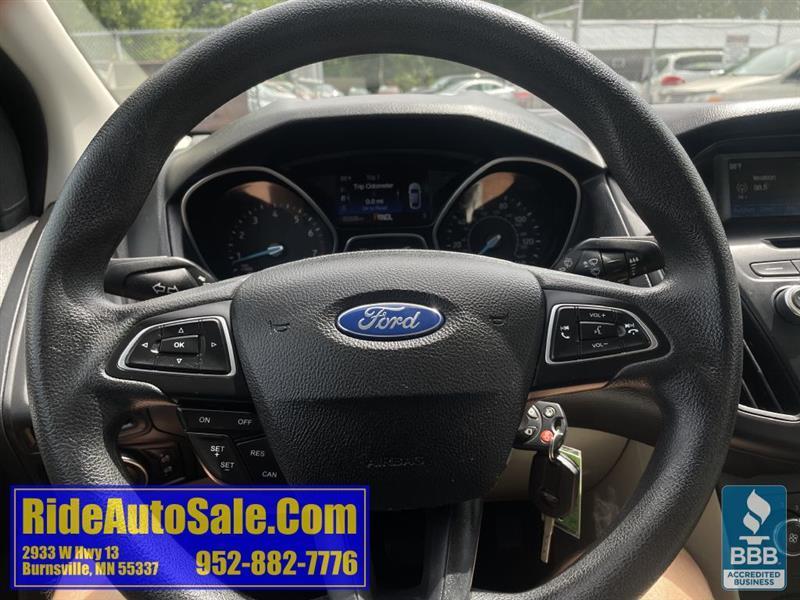 Ford Focus  2015