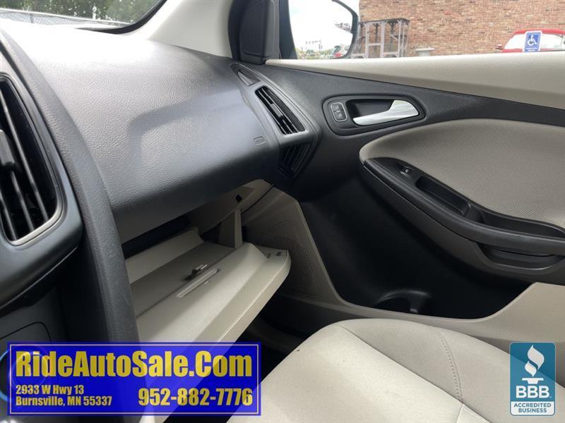 Ford Focus  2015