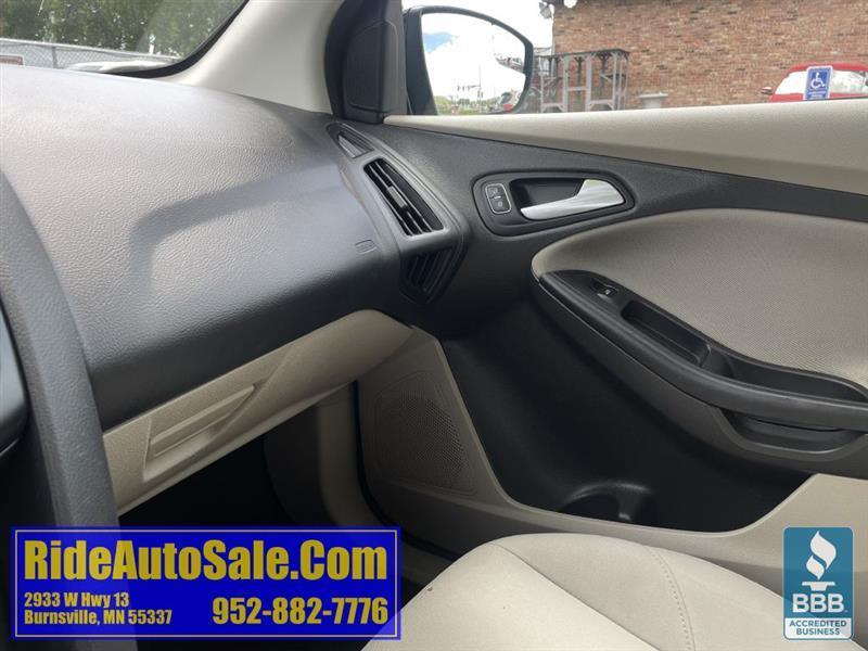 Ford Focus  2015