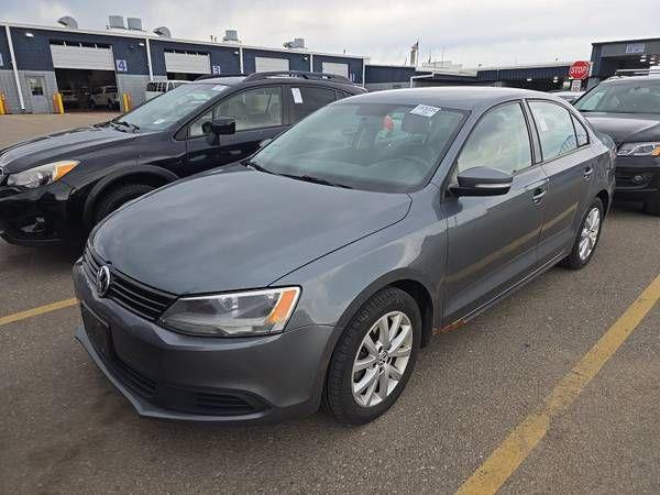 2011 Volkswagen Jetta SE 6AT's photo