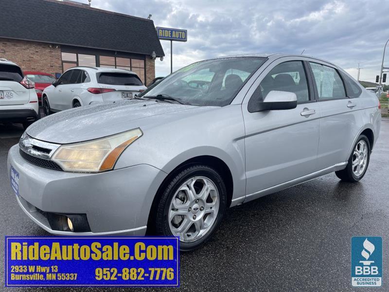 2009 Ford Focus SES, 4dr sedan, reliable 2.0 4cyl, Auto !