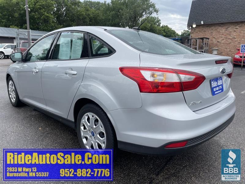 Ford Focus  2012
