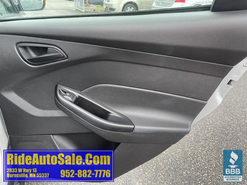 Ford Focus  2012