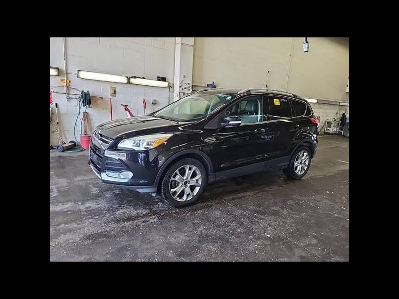 2016 Ford Escape Titanium, Cross Over SUV, 4x4, 4cyl, leather !