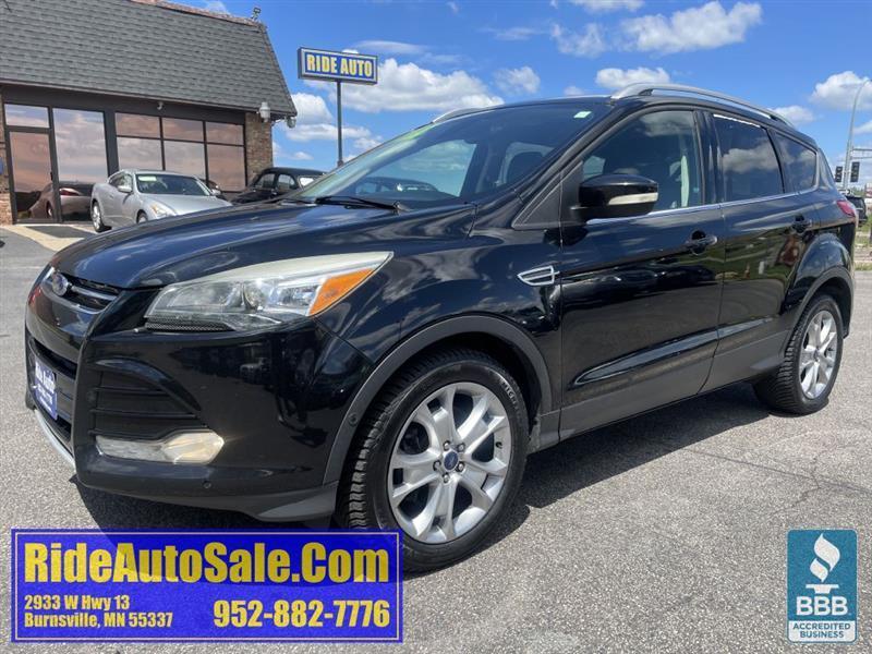 2016 Ford Escape Titanium, Cross Over SUV, 4x4, 4cyl, leather !
