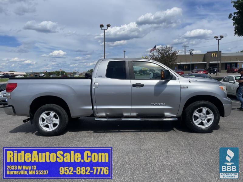 Toyota Tundra  2008
