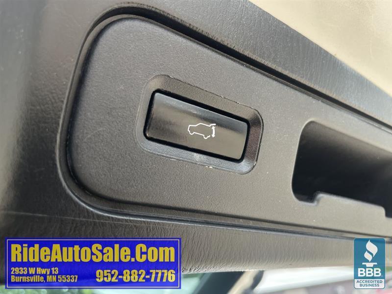 Mazda CX-9  2012