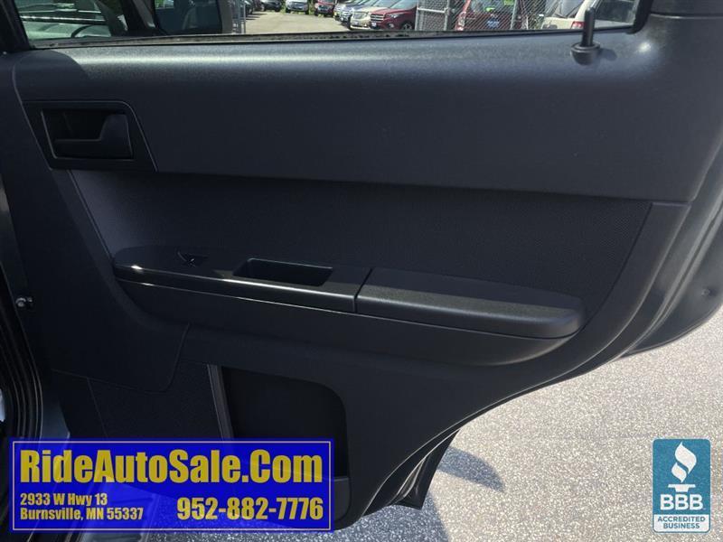 Ford Escape  2008