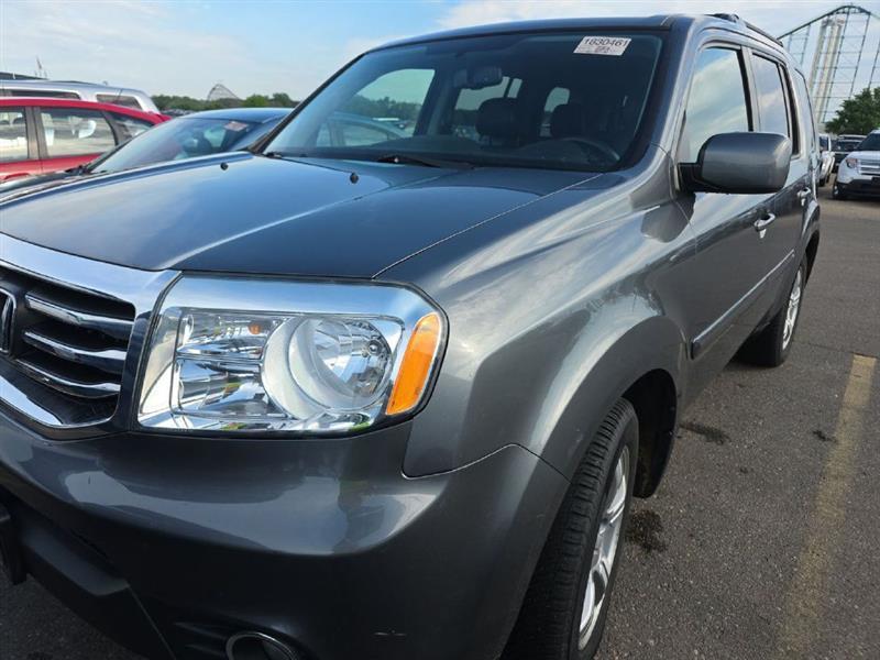 2013 Honda Pilot EX-L, 8 Passenger, 4x4, V6, leather, CLEAN!