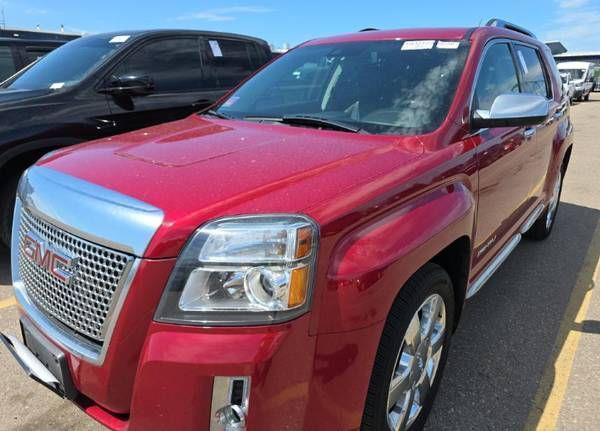 2013 GMC Terrain Denali, 5 Pass. AWD, V6, leather, P-roof !