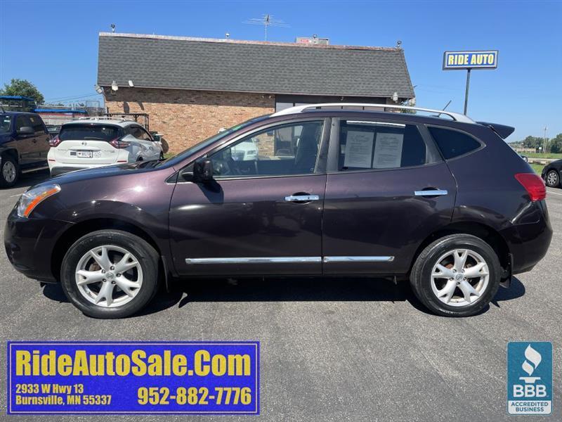 Nissan Rogue  2011