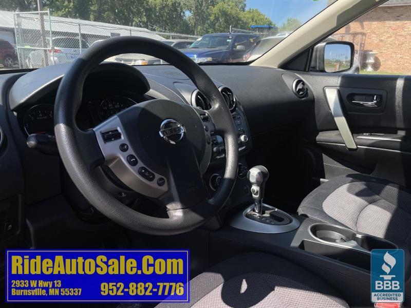 Nissan Rogue  2011