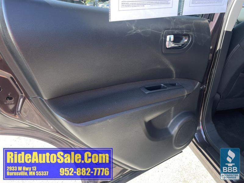 Nissan Rogue  2011