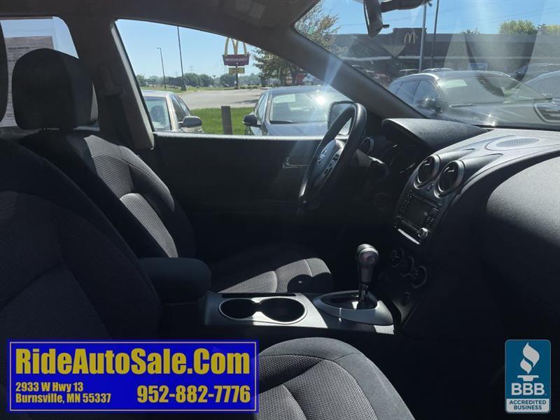 Nissan Rogue  2011