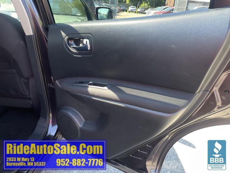 Nissan Rogue  2011