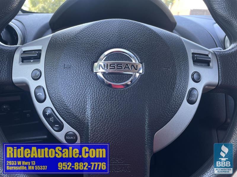 Nissan Rogue  2011