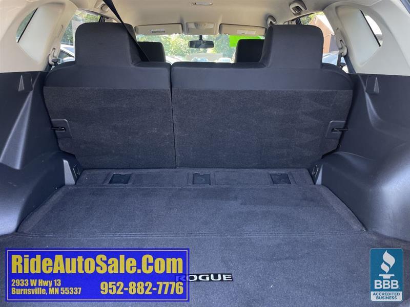 Nissan Rogue  2011