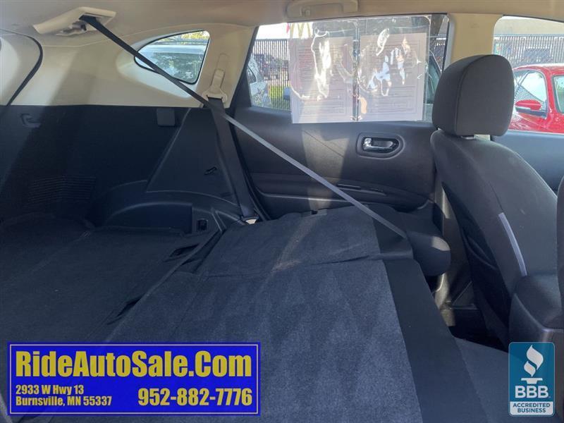 Nissan Rogue  2011