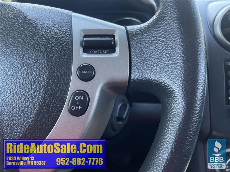 Nissan Rogue  2011