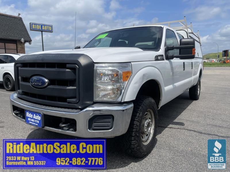 2016 Ford F350 XL, Crew cab 4dr, Long box, 4x4, Gas 6.2 V8 !