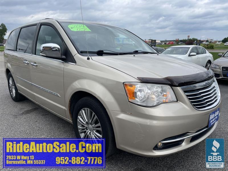 Chrysler Town & Country  2014