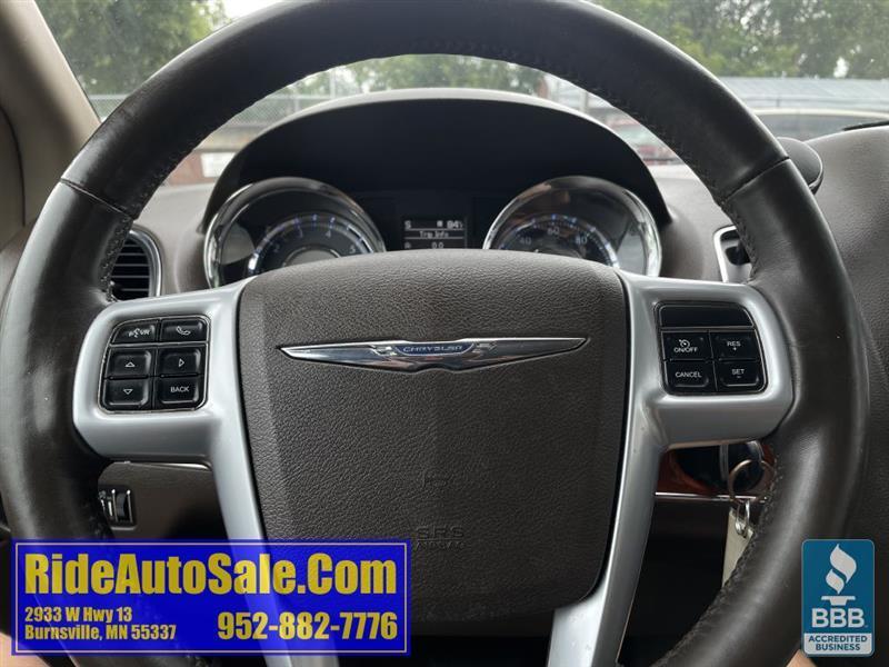 Chrysler Town & Country  2014