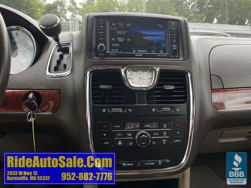 Chrysler Town & Country  2014