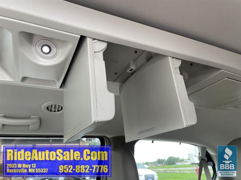 Chrysler Town & Country  2014