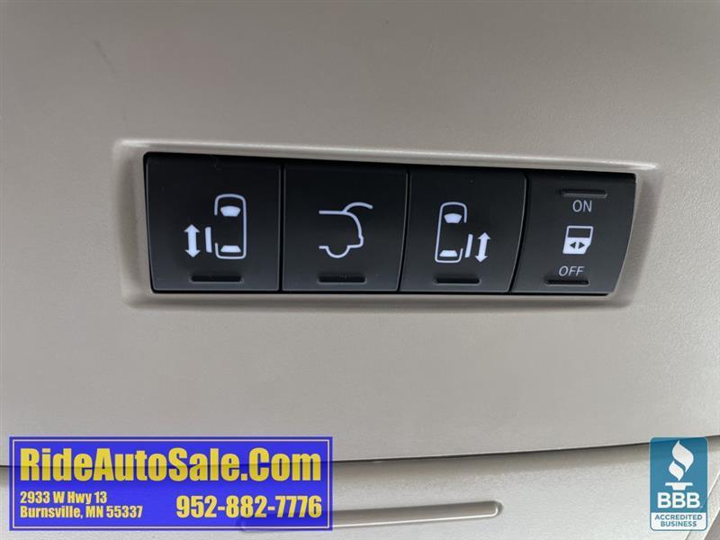 Chrysler Town & Country  2014