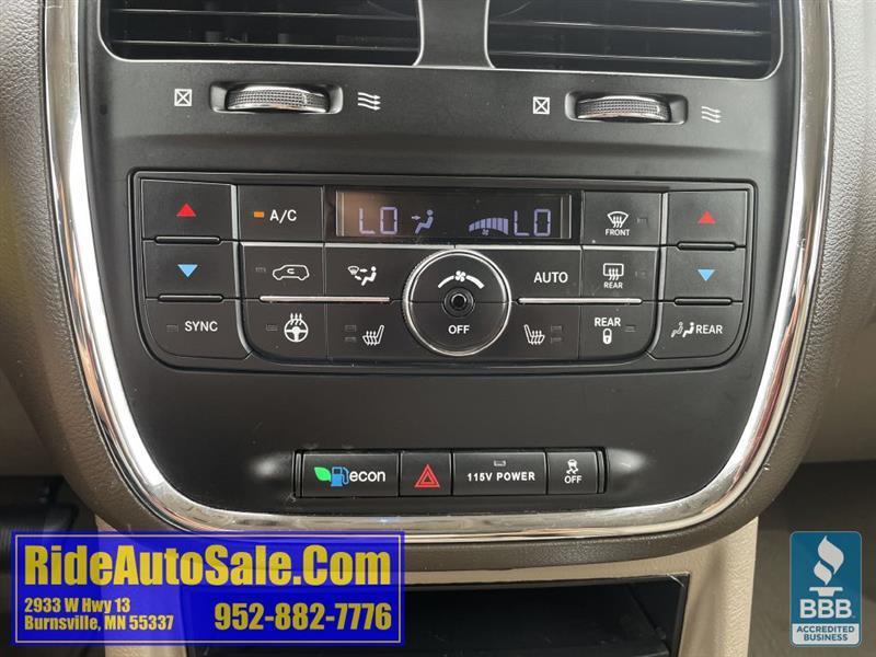 Chrysler Town & Country  2014