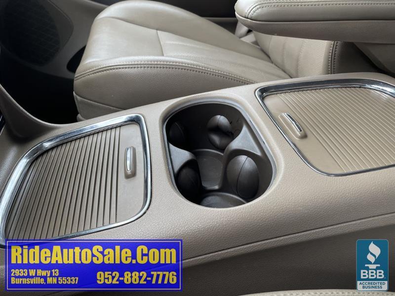 Chrysler Town & Country  2014