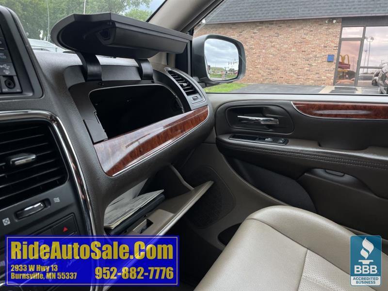 Chrysler Town & Country  2014