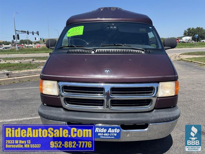 Dodge Ram Van  2000