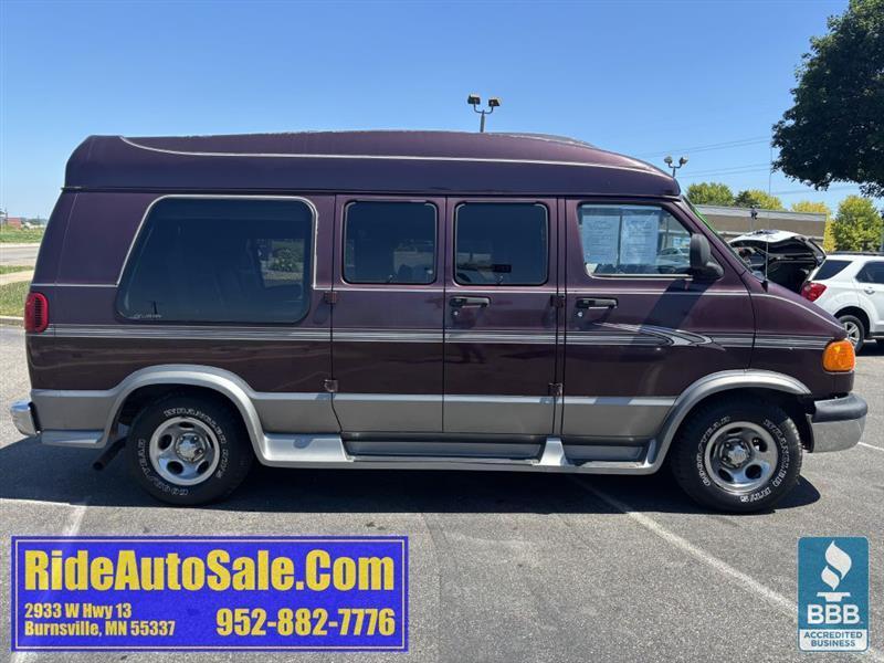 Dodge Ram Van  2000