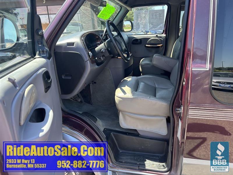 Dodge Ram Van  2000
