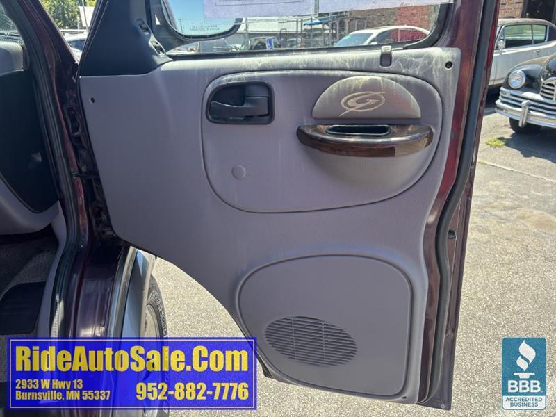 Dodge Ram Van  2000