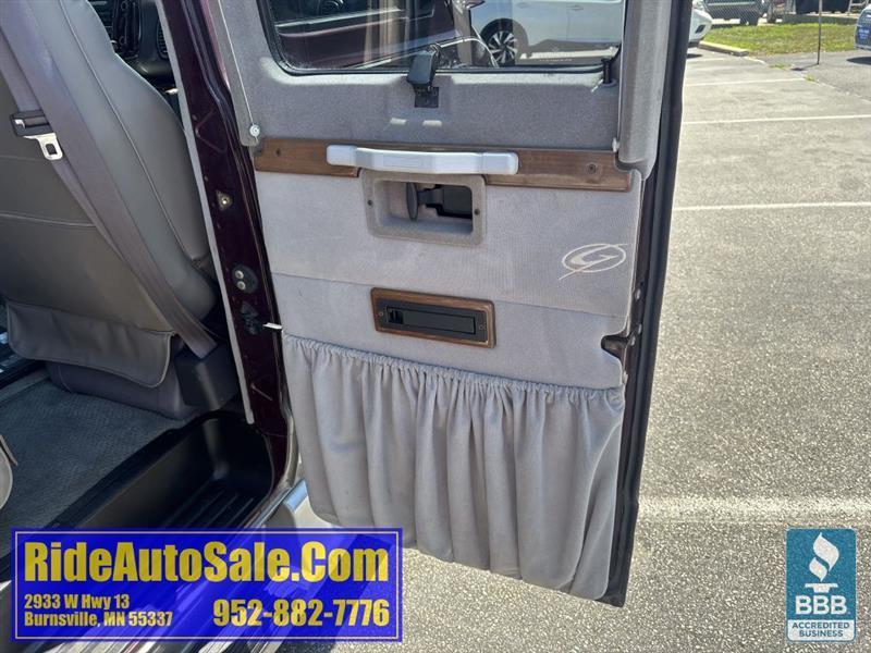 Dodge Ram Van  2000