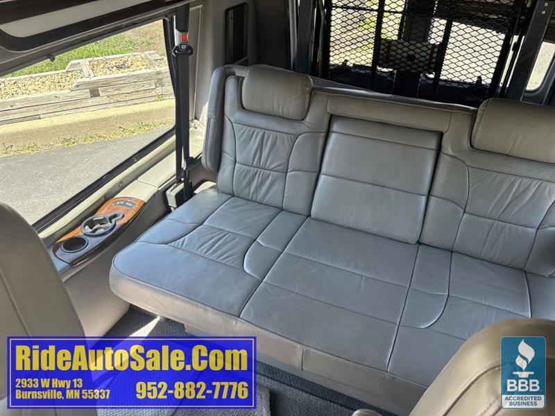 Dodge Ram Van  2000