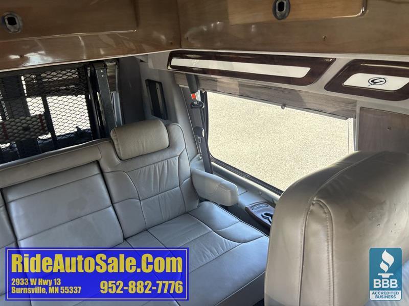 Dodge Ram Van  2000