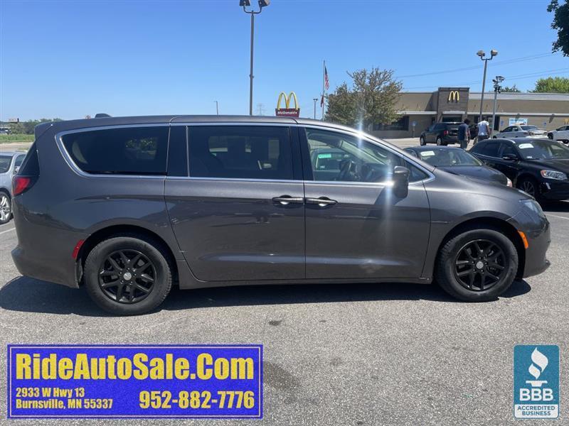 Chrysler Pacifica  2017