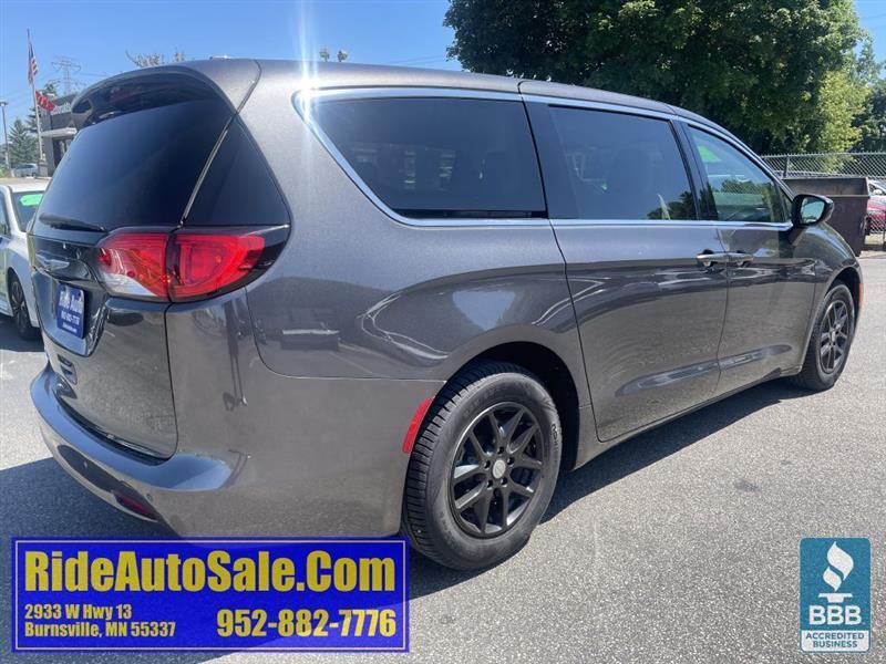 Chrysler Pacifica  2017