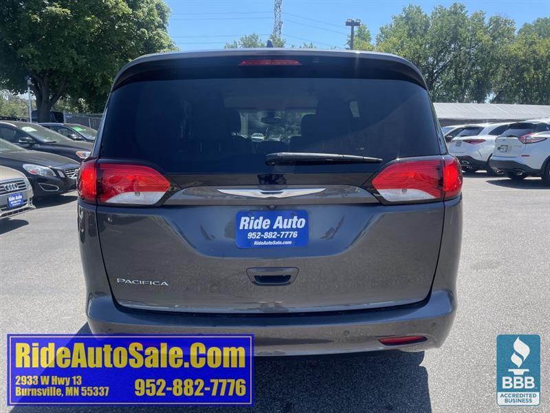 Chrysler Pacifica  2017